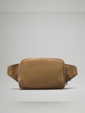 NWT Lululemon Everywhere Belt Bag Large 2L Artifact